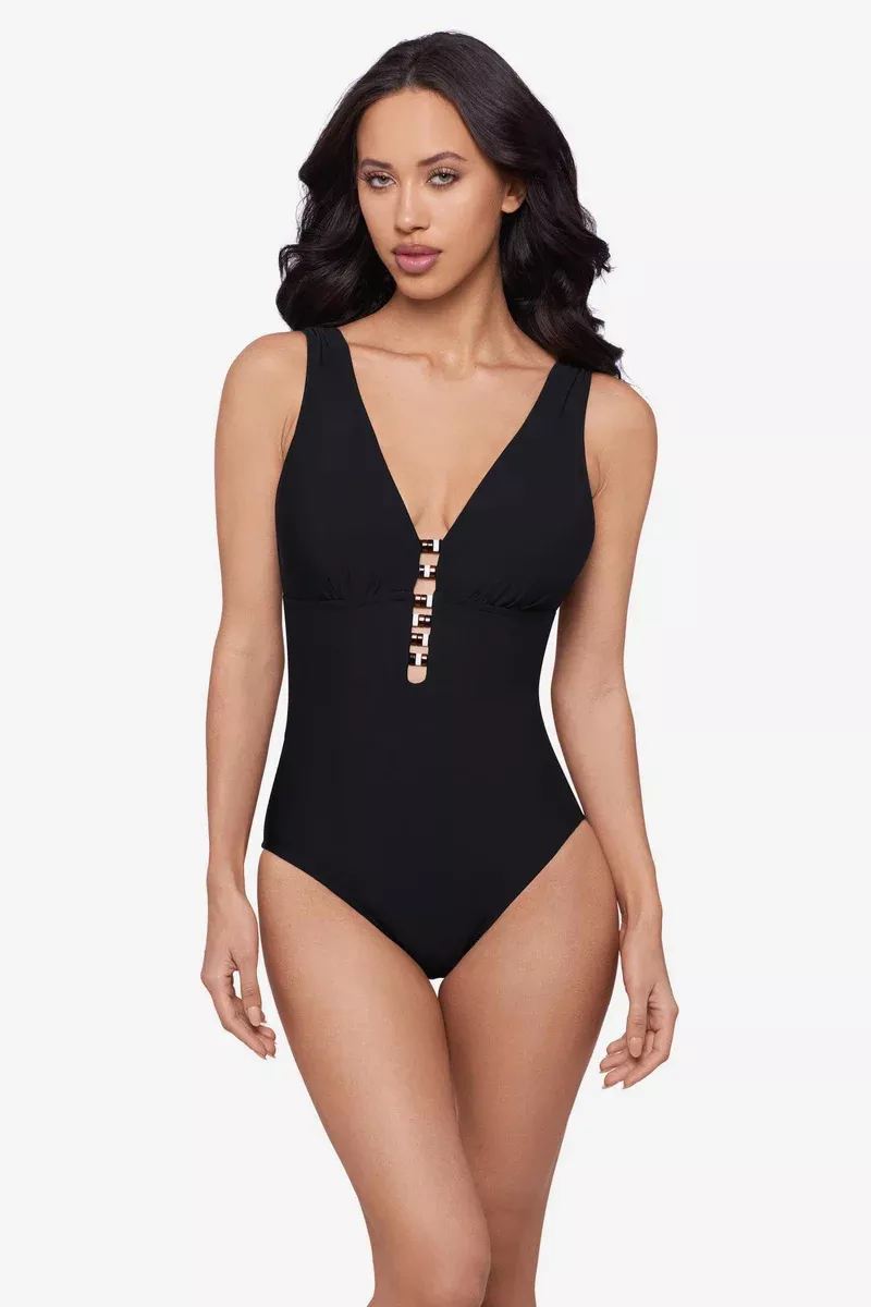 Darly One Piece in Black