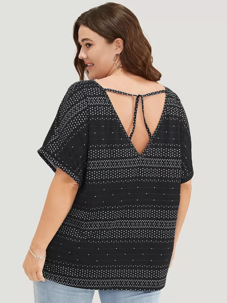 Geometric Print Backless Roll Dolman Sleeve T-shirt