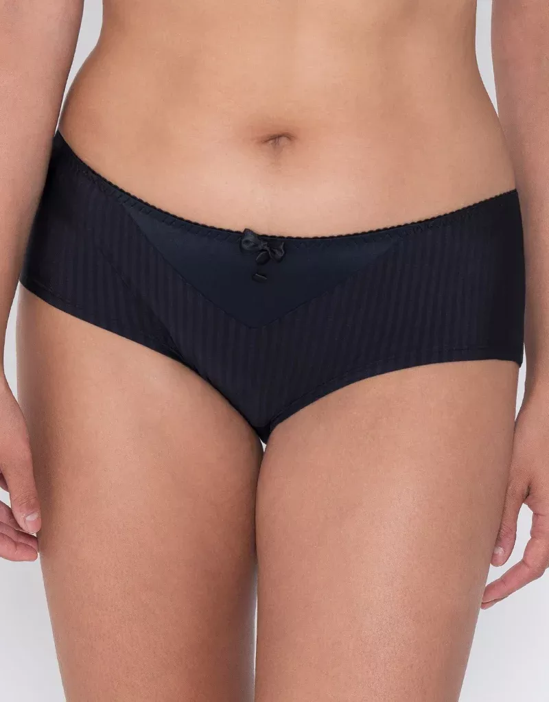 Luxe Short Black