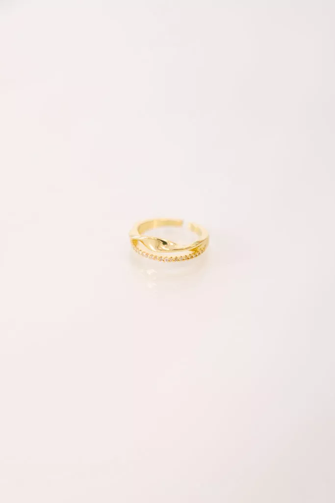 Oh So Lovely Ring, Gold