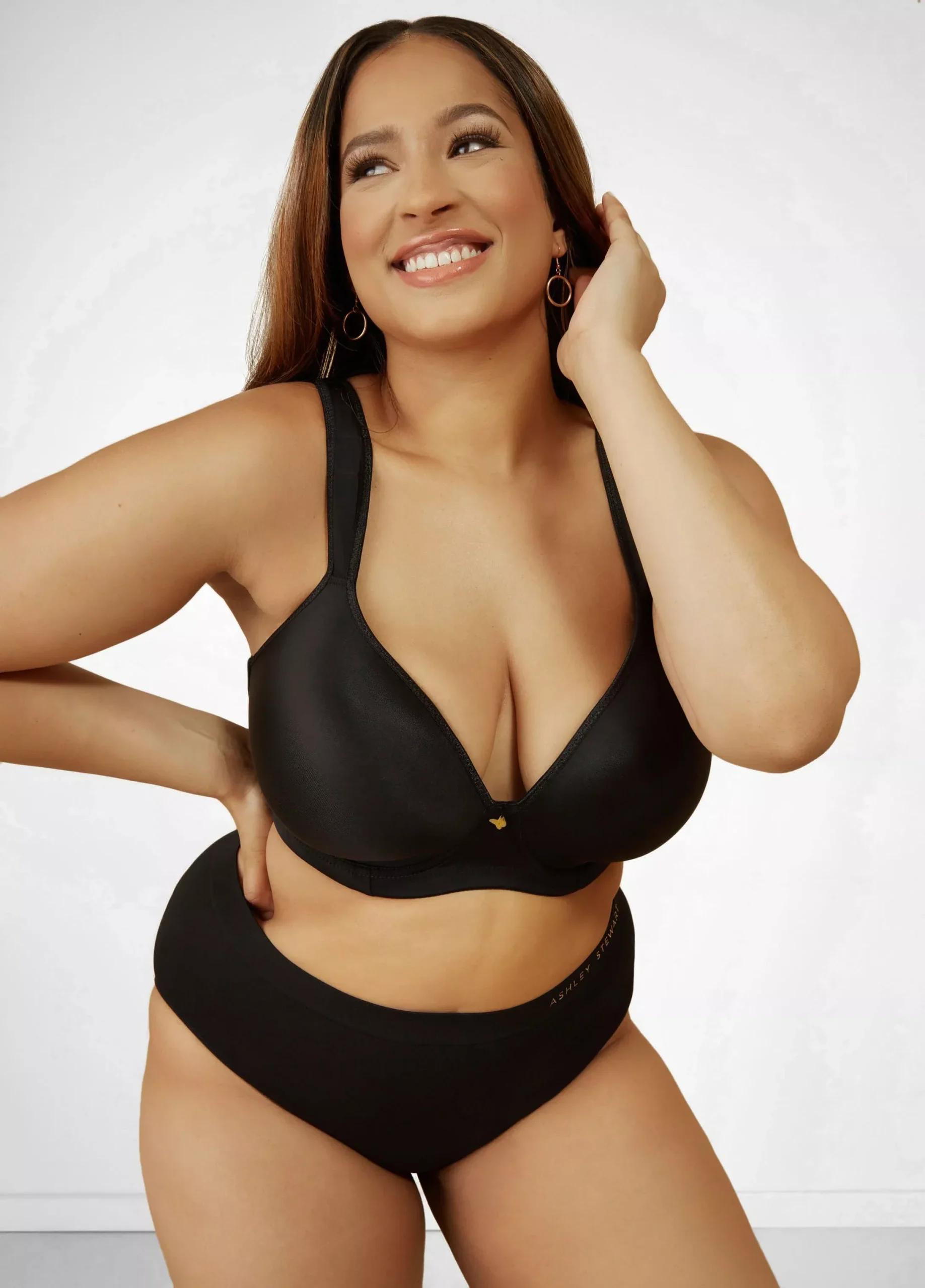 Smoothing Plunge Butterfly Bra
